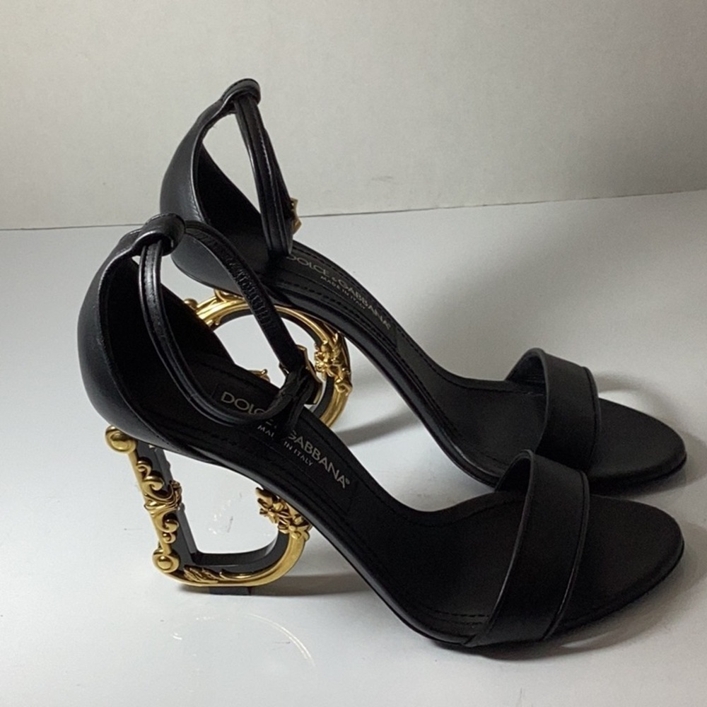 DOLCE & GABBANA
NAPPA LEATHER SANDALS WITH BAROQUE DG DETAIL - Picture 7 of 12